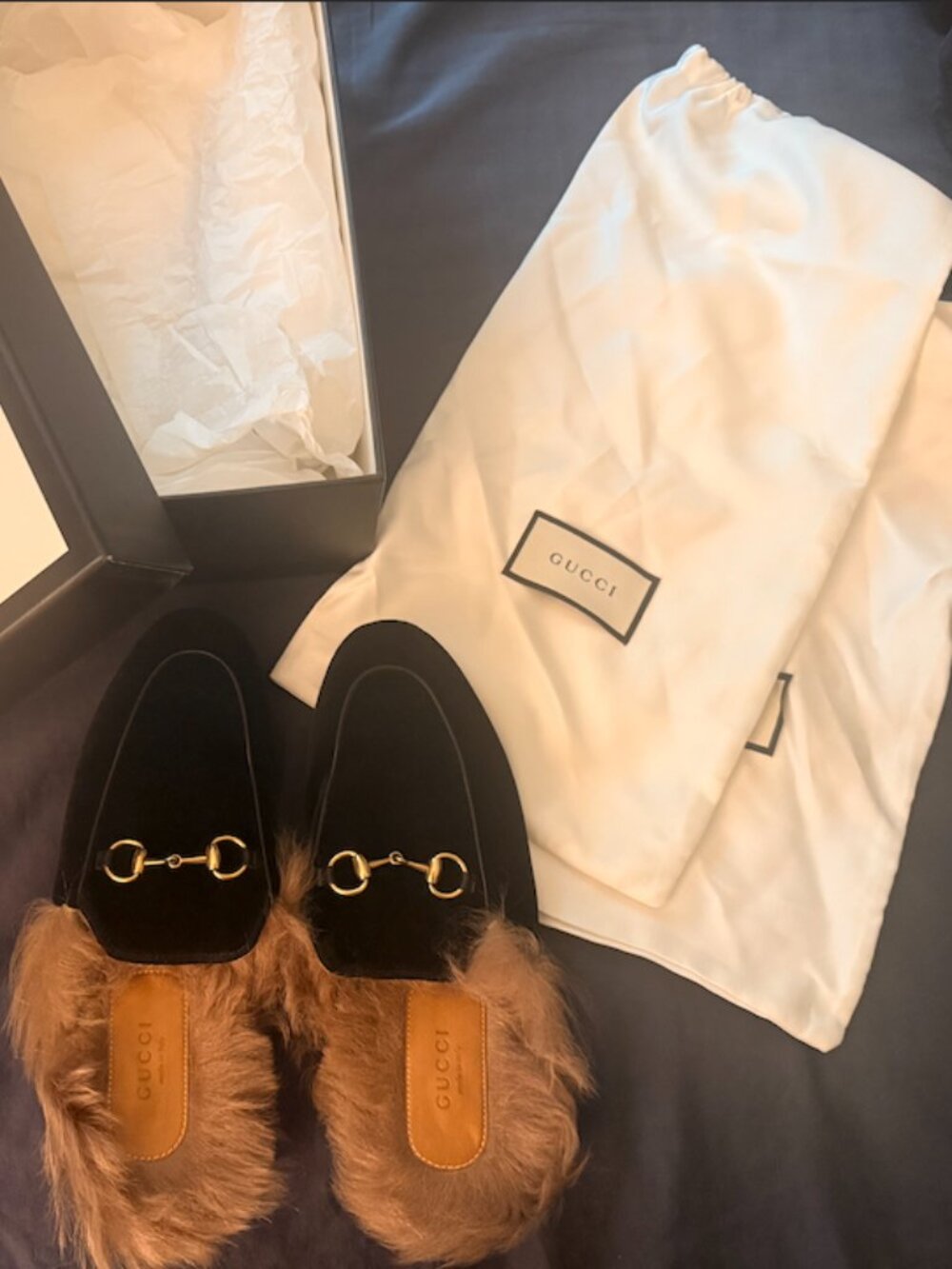✨ AUTHENTIC GUCCI FUR SLIDES/LOAFERS SIZE 7✨